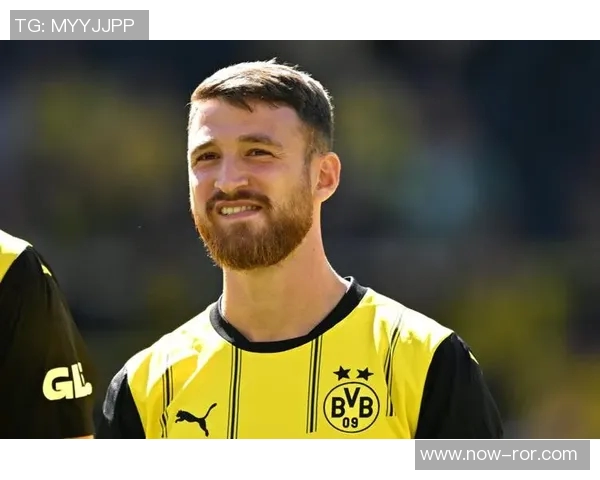 贝西克塔斯向多特中场厄兹詹提供3年半合同吸引加盟